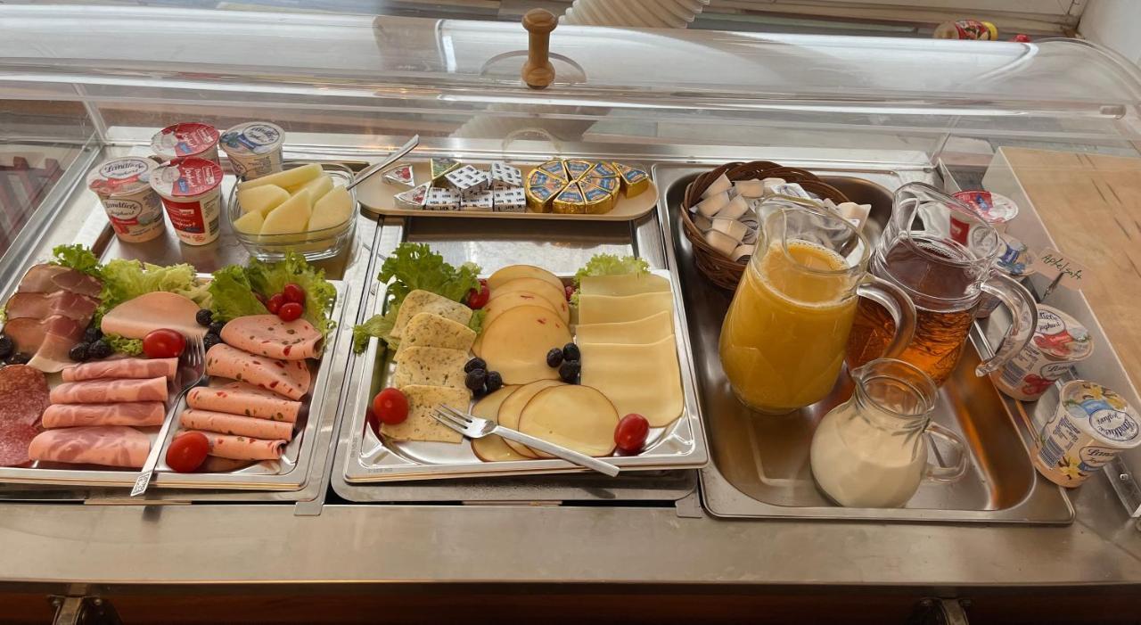 הנובר Hotel Schwarzer Baer מראה חיצוני תמונה
