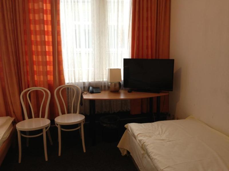 הנובר Hotel Schwarzer Baer מראה חיצוני תמונה