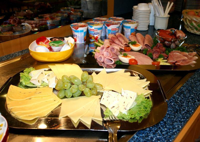 הנובר Hotel Schwarzer Baer מראה חיצוני תמונה
